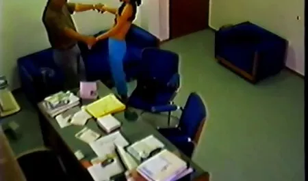 الدهون أمي سكس جنس اجنبي عارية في المطبخ و هو أضاءت طريق المهبل.