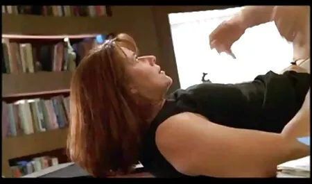 سابرينا نيكول يظهر جنساجنبي كبيرة