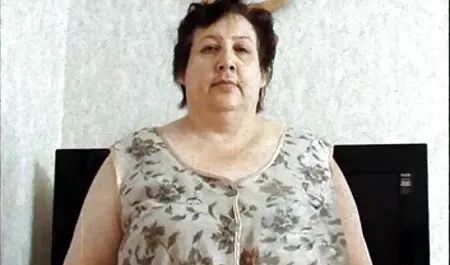 ليليان يعطيها قبلة أمام كبير الثدي, فيلم جنس أجنبي