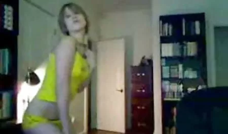 أمي لم تدع الحبيب الشاب سكس اجنبي sex ينام.