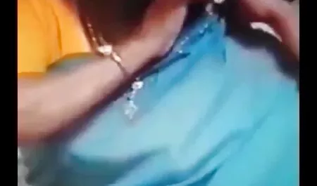 أحمر الشعر كس حلق. اجنبي تعليم الجنس