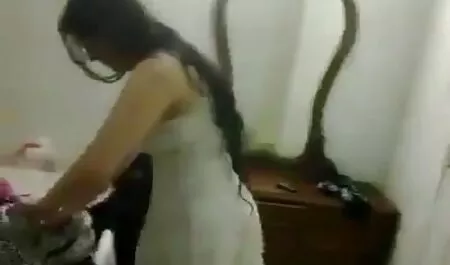 استيقظت فيلم جنس أجنبي الفتيات لممارسة الجنس مع صديقها على الفور.