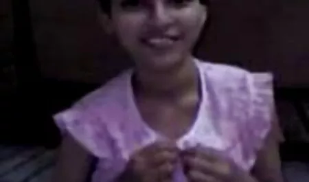 جمال افلام اجنبية سكس مترجم مدهش يلعب على الكاميرا.
