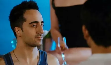 النساء مع المسامير أمام الكاميرا صور سكس اجنبي رومانسي في القضيب من الأصدقاء