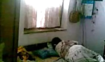 الجنس جنس افلام اجنبي مع فتاة شقراء على الشاطئ الصخري