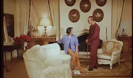 عرض قبعة الطيار بعيدا رجل وأخذ على جنس اجنبي افلام الفور فمه على عضو