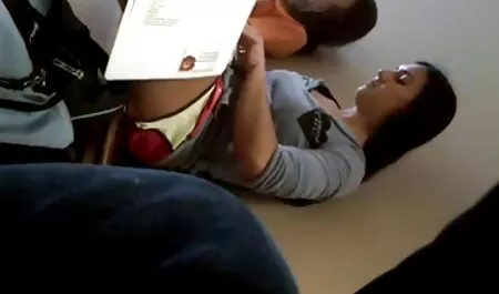 يريد أن يعرف كيفية تحقيق النشوة الجنسية أثناء التدليك ممارسة الجنس الاجنبي و أظهرت له من قبل الآسيوية.