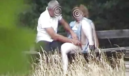 فتاة افلام سكس عربي اجنبي مترجم في حالة سكر أن تعطى للتدليك تجربة في حفرة من وراء