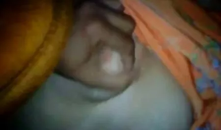 سائق مقاطع جنس اجنبي سيارة أجرة أكل أحد الركاب.
