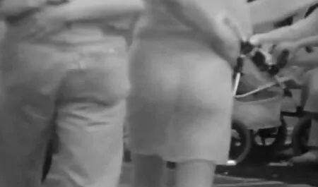 رجل هو افلام اجنبية ممارسة الجنس جزء من الفتاتين.