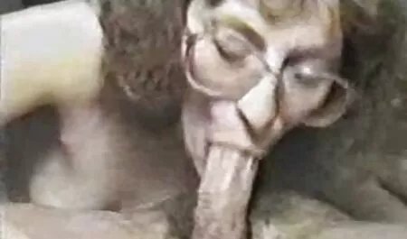 اللعب مع فستان المشي بدون جنس عربي واجنبي سراويل